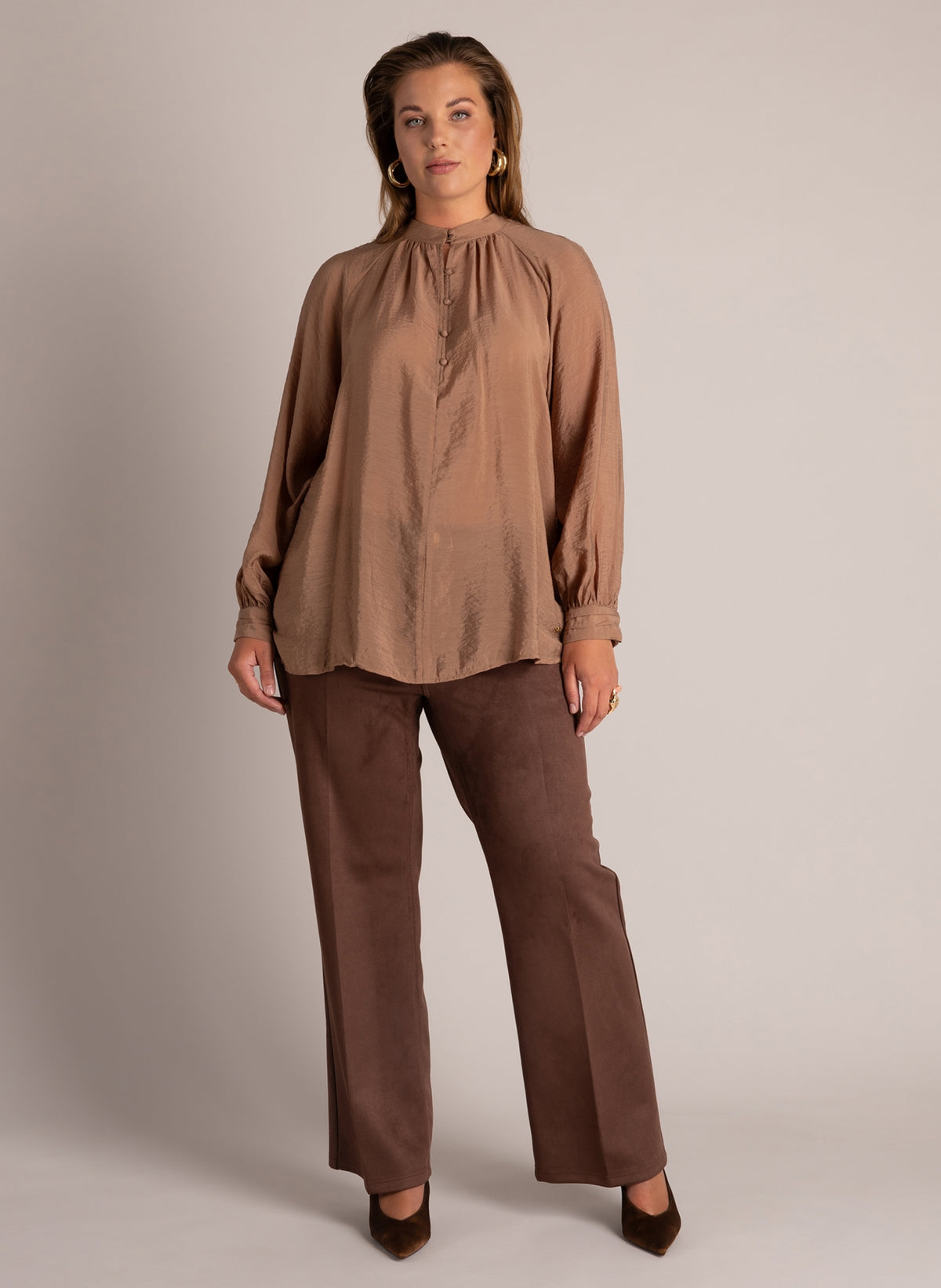 Vincenza | Dark Sand