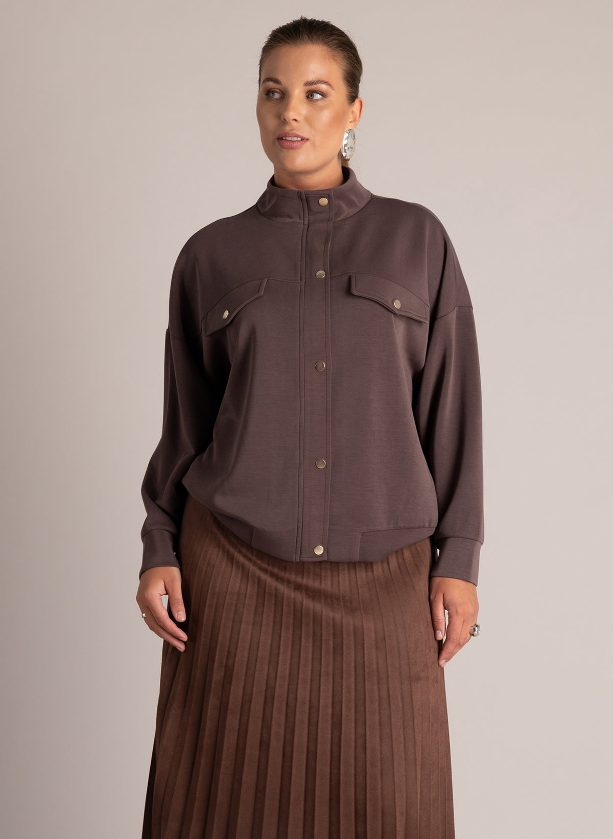Virna | Brown