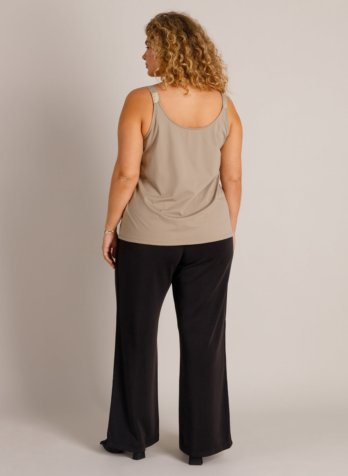 YCWieneke Essential | Taupe Grey