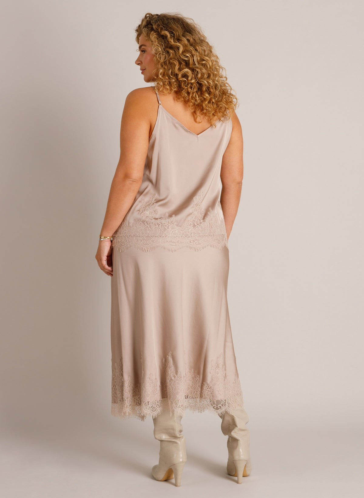 YCZelina | Light Taupe
