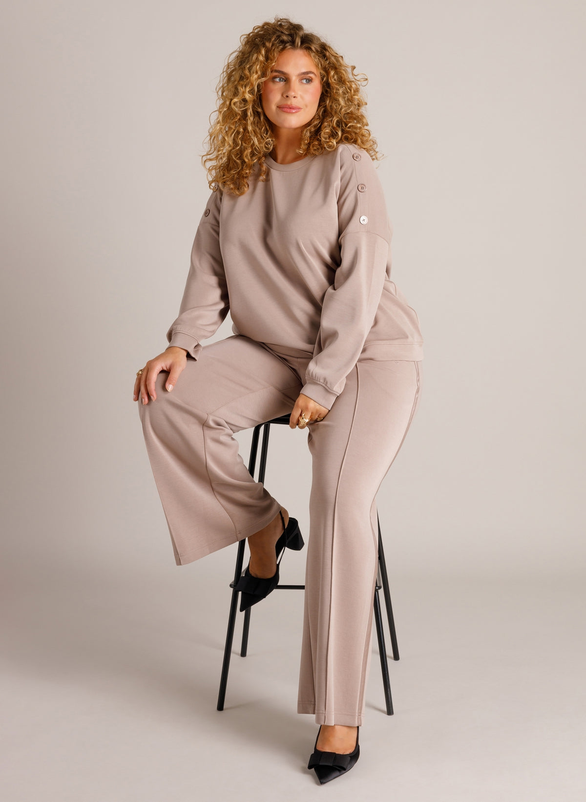 YCZita | Taupe Grey