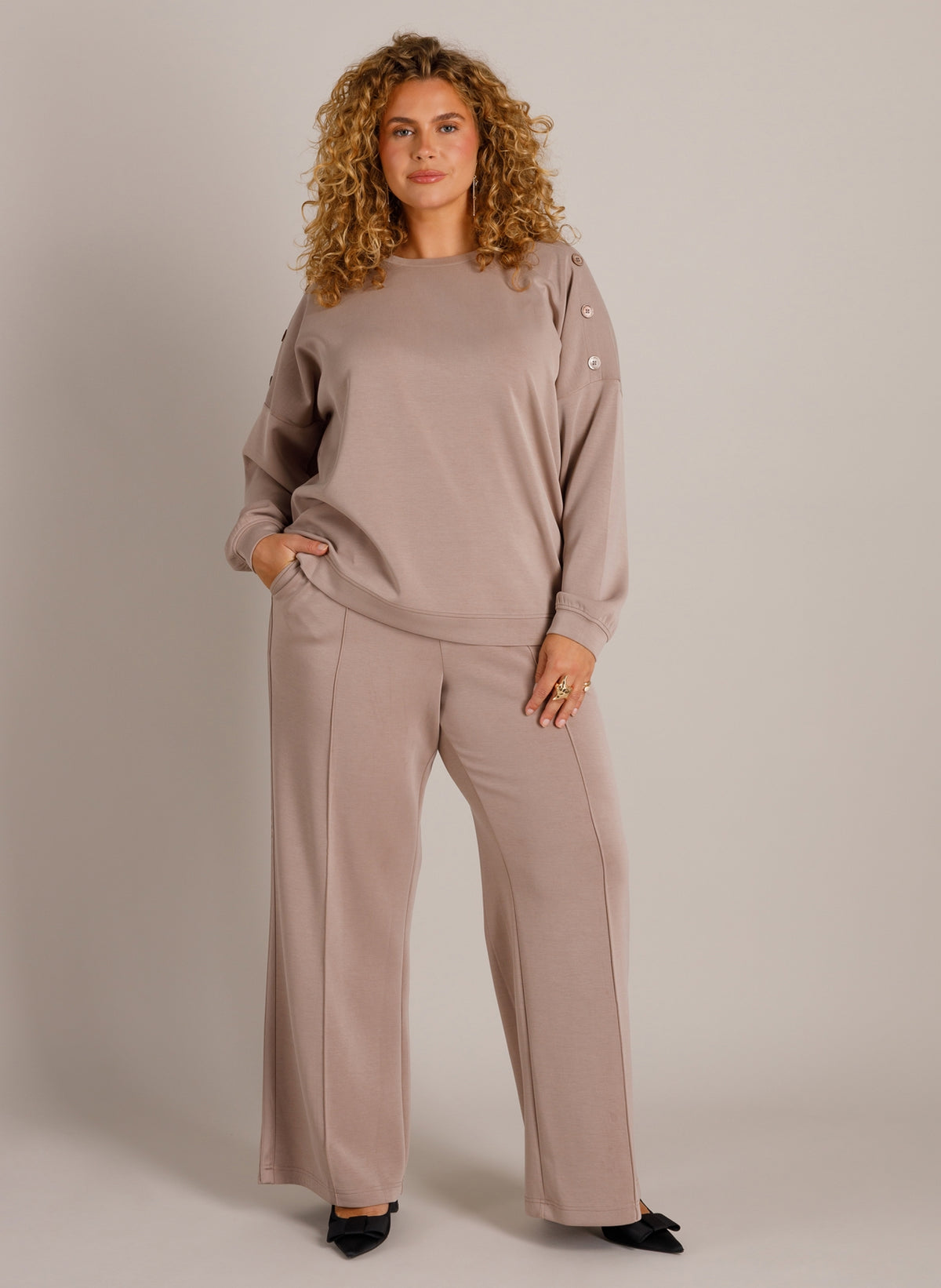 YCJelisa Essential | Taupe Grey