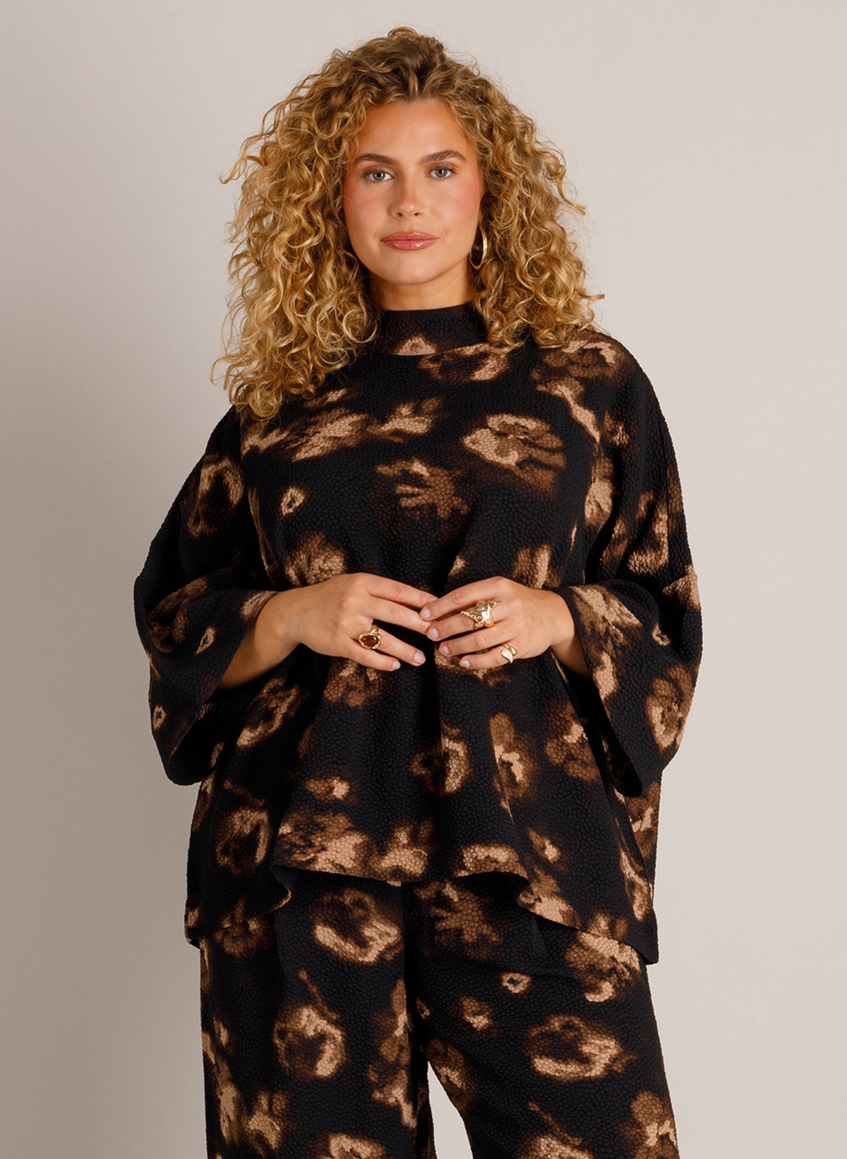 YCZitra | Black Multi Colour